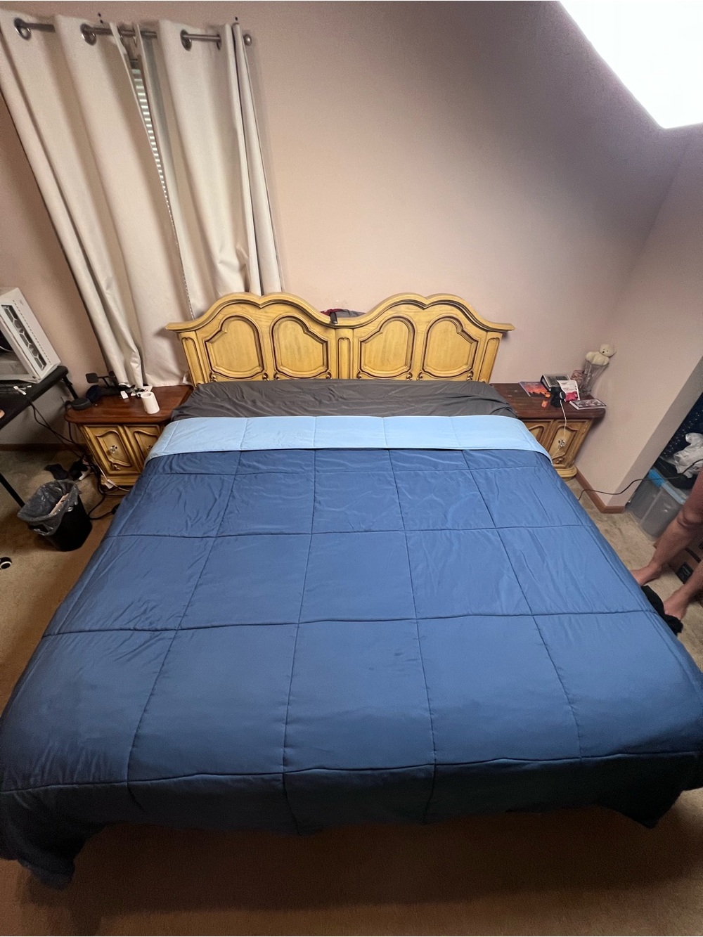 King Size Comforter - Reversible - Baby Blue and Dark Blue - Down Alternative